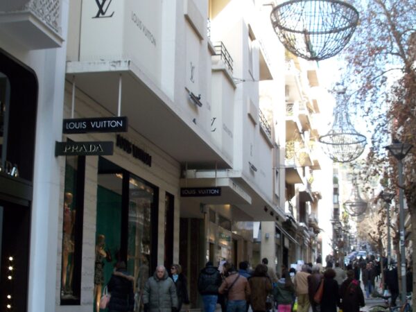 Η οδός Βουκουρεστίου στην Αθήνα